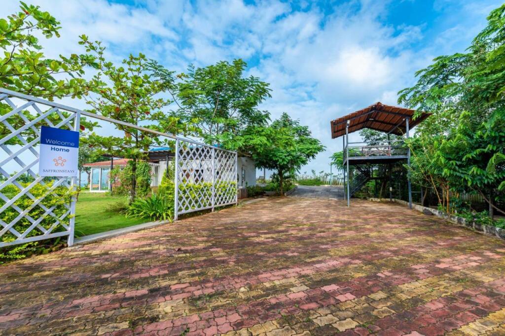 Игатпури: SaffronStays Le Soil - pet-friendly villa with viewing deck for panoramic views