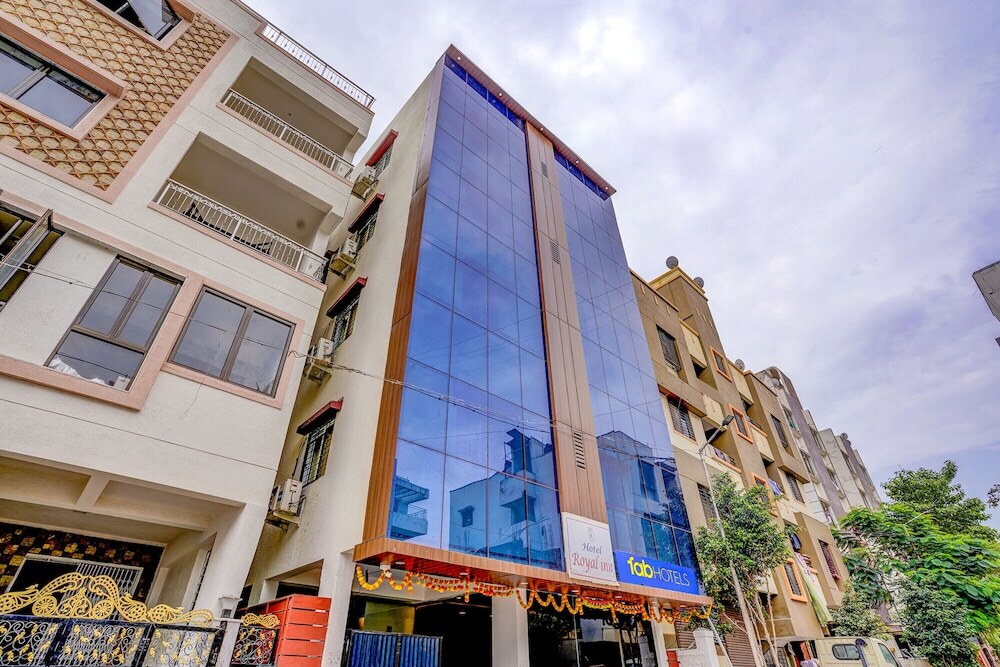 Пуна: Fabhotel Royal Inn Ns