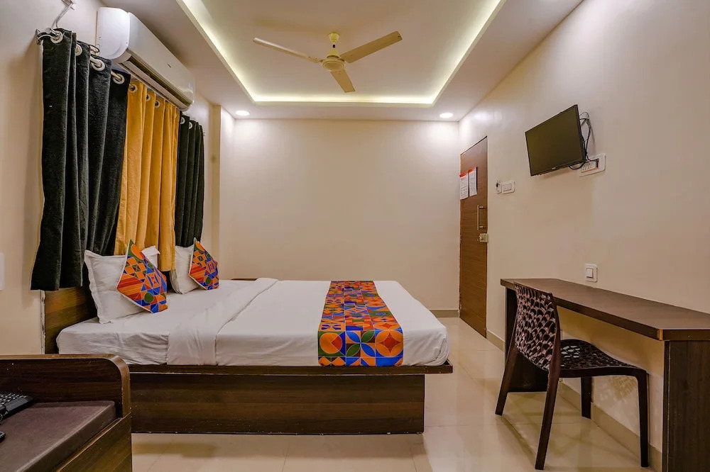 Пуна: Fabhotel Royal Inn Ns