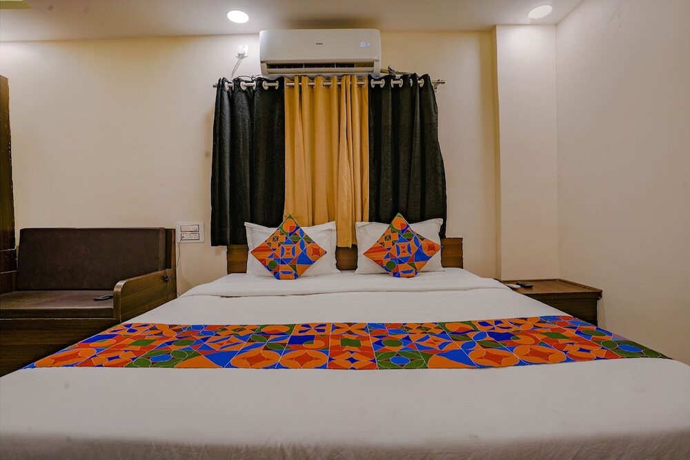 Пуна: Fabhotel Royal Inn Ns