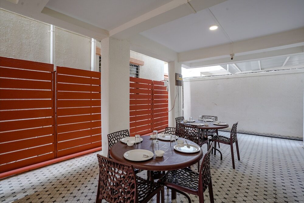 Пуна: Fabhotel Royal Inn Ns