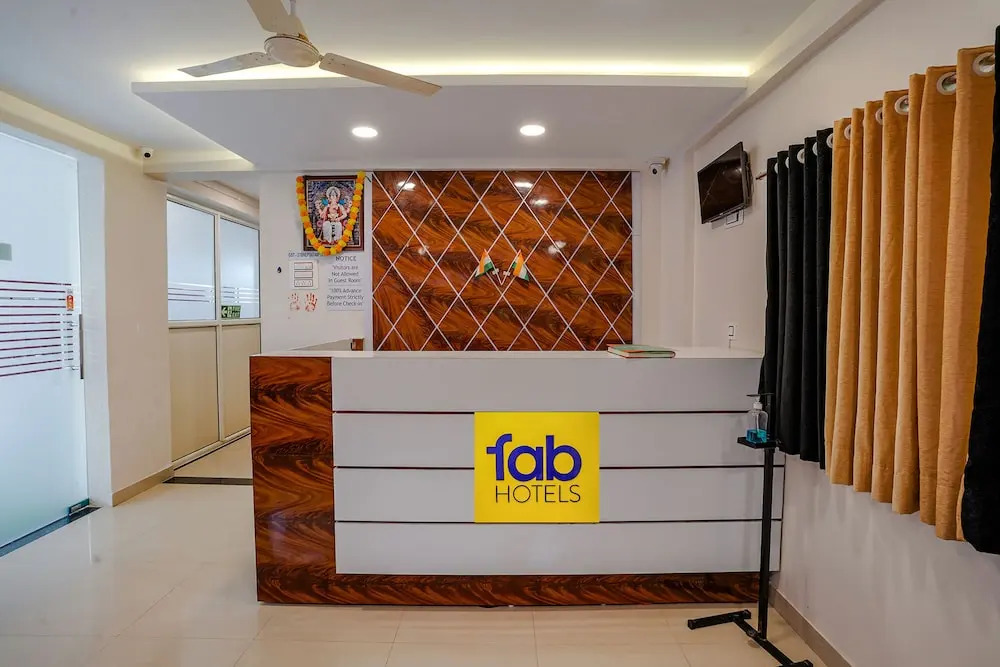Пуна: Fabhotel Royal Inn Ns