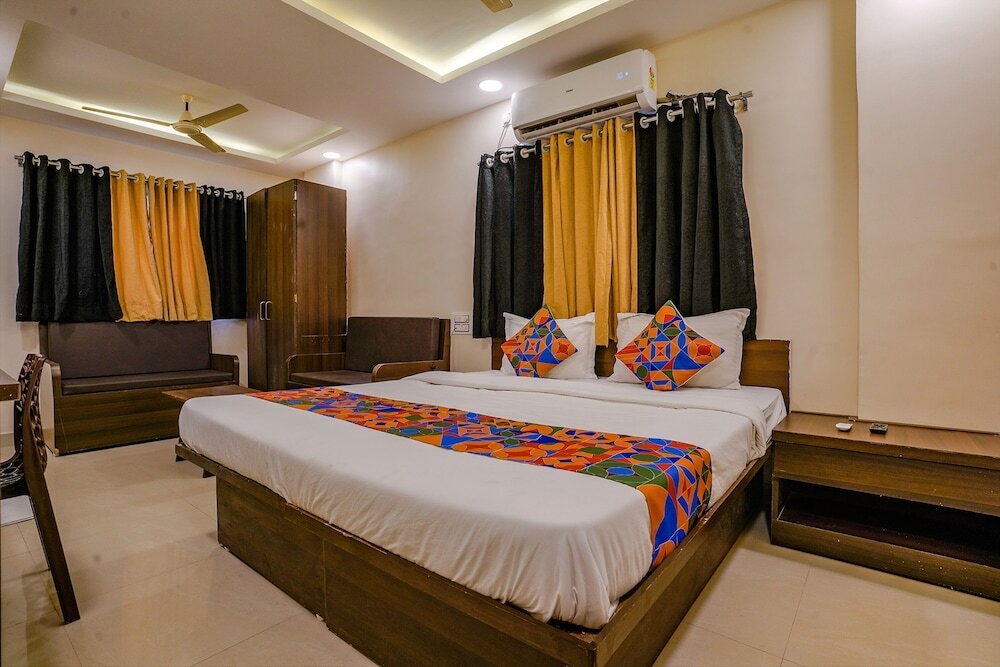 Пуна: Fabhotel Royal Inn Ns