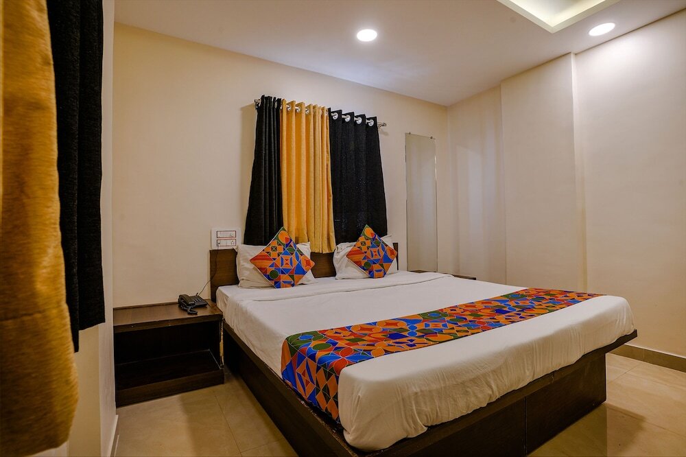 Пуна: Fabhotel Royal Inn Ns