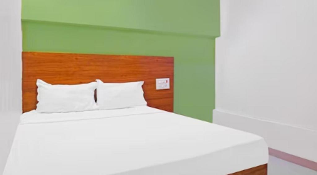 Пуна: Hotel Sai Kiran By WB Inn