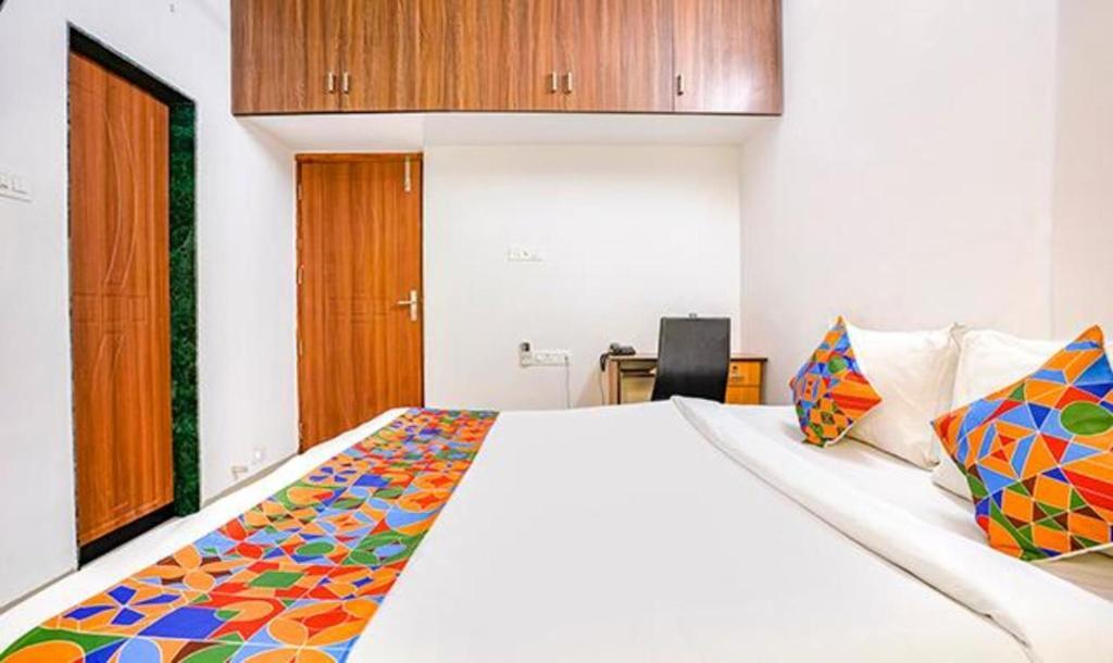 Вакад: Fabhotel Vitthal Inn