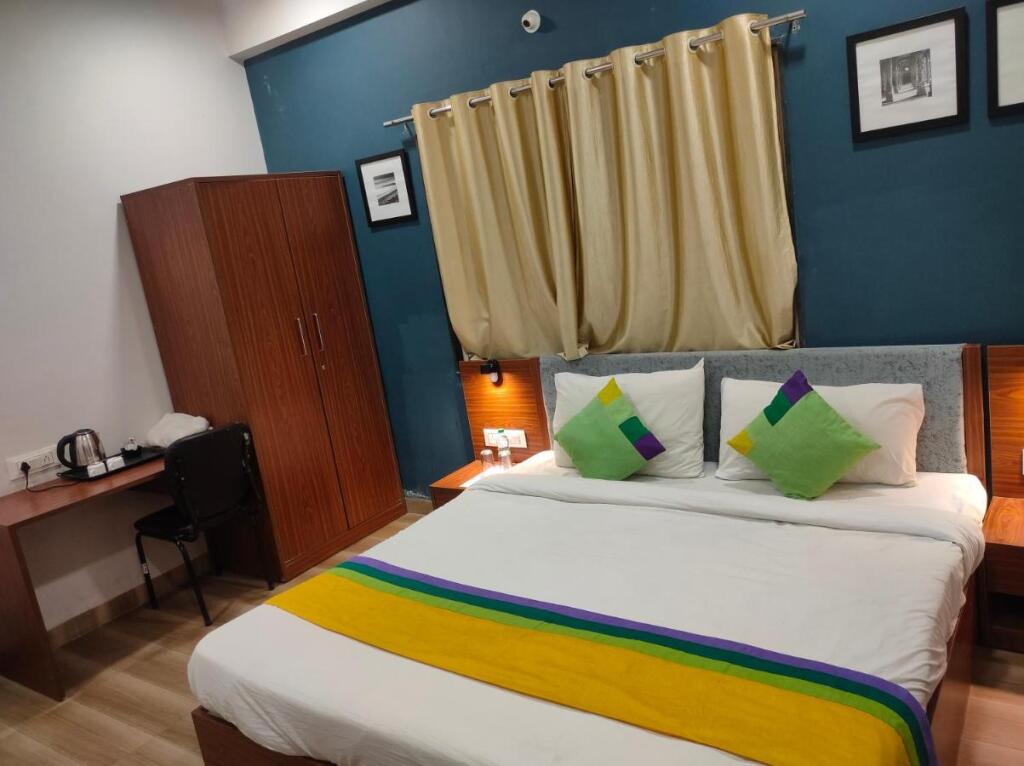 Индаур: Hotel Ballfin Indor
