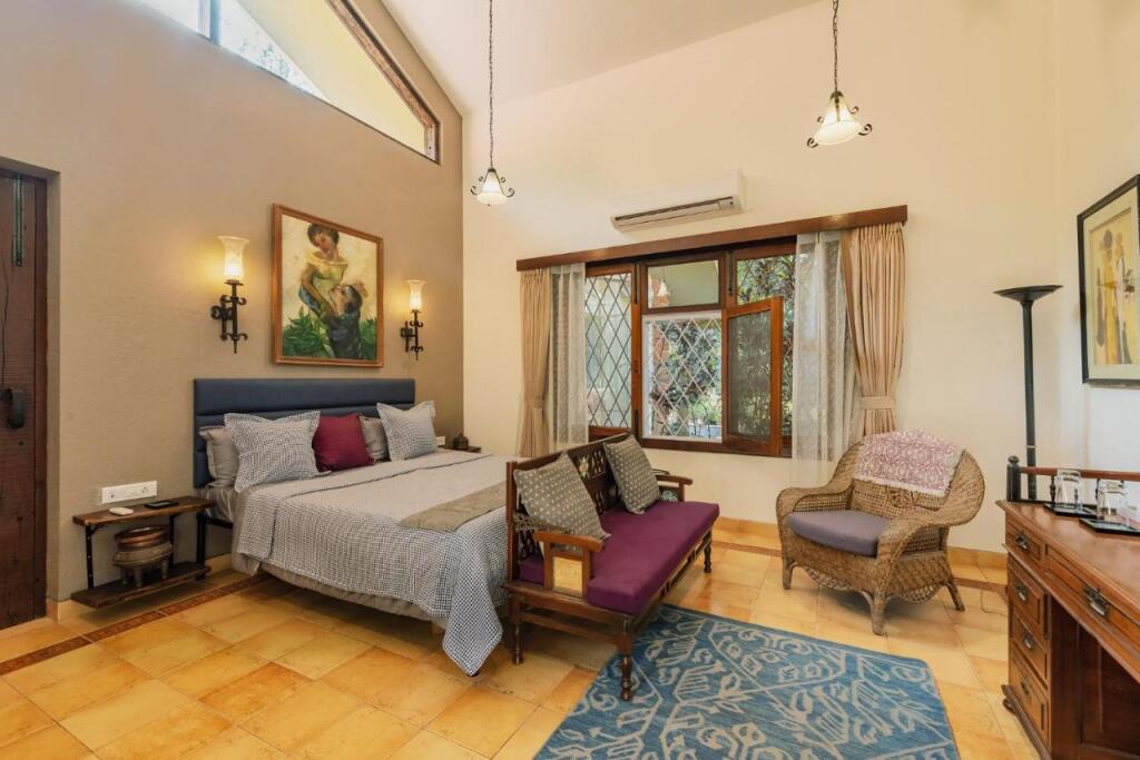 Хандала: Saffronstays Foresta by the Lake