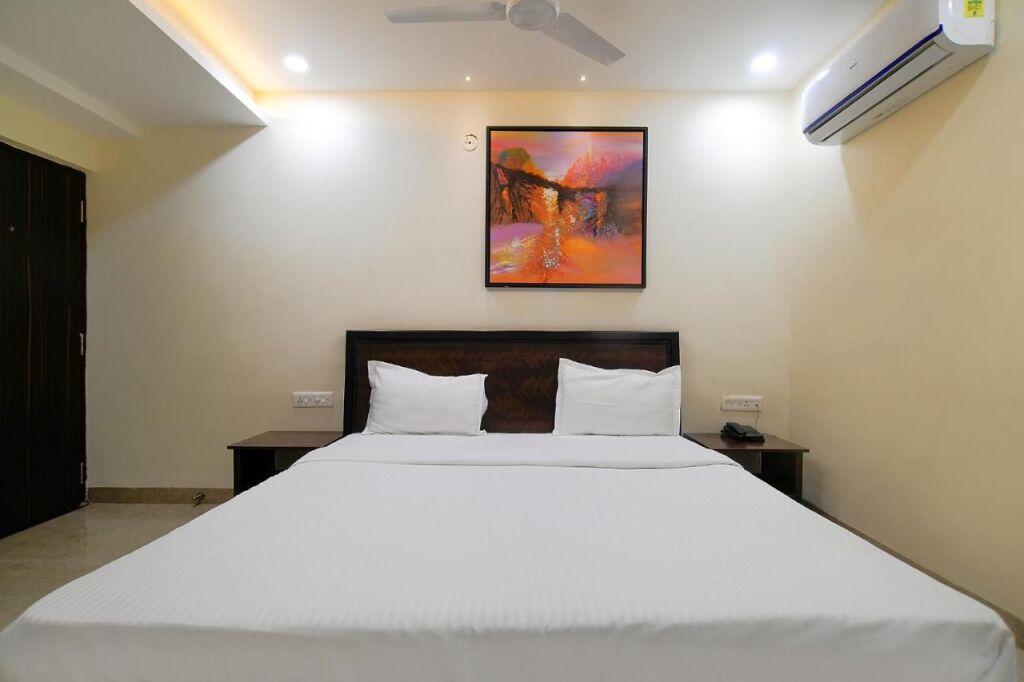 Индаур: Fabhotel Imperial Regency