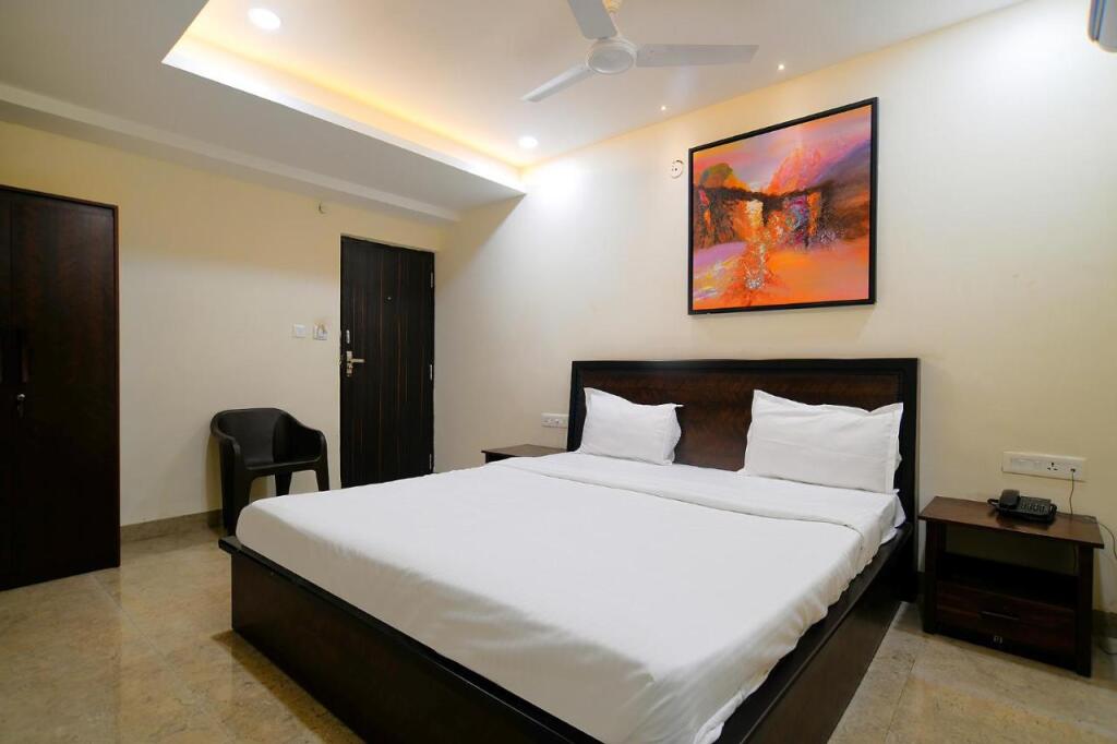 Индаур: Fabhotel Imperial Regency