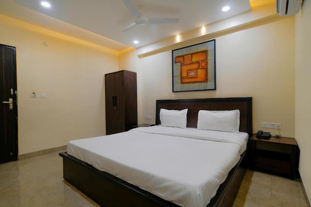 Индаур: Fabhotel Imperial Regency