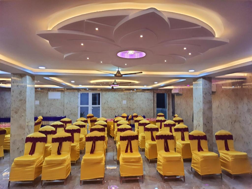 Висакхапатнам: Hotel CannyStay RRR Marina
