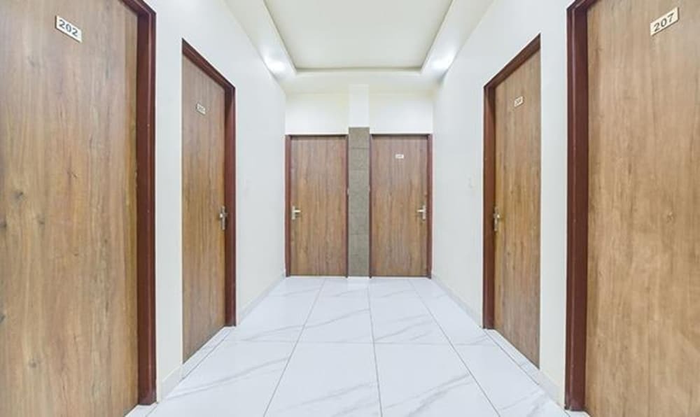 Джайпур: Fabhotel Cm Palace