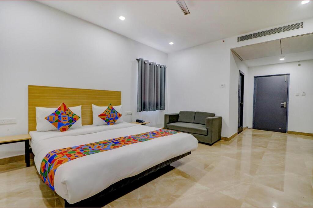 Fabhotel Premium Kashi — фото 3