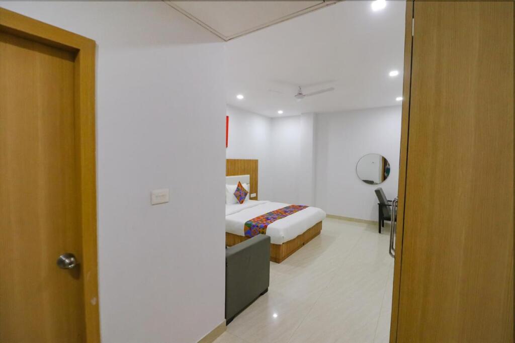 Варанаси: Fabhotel Premium Kashi