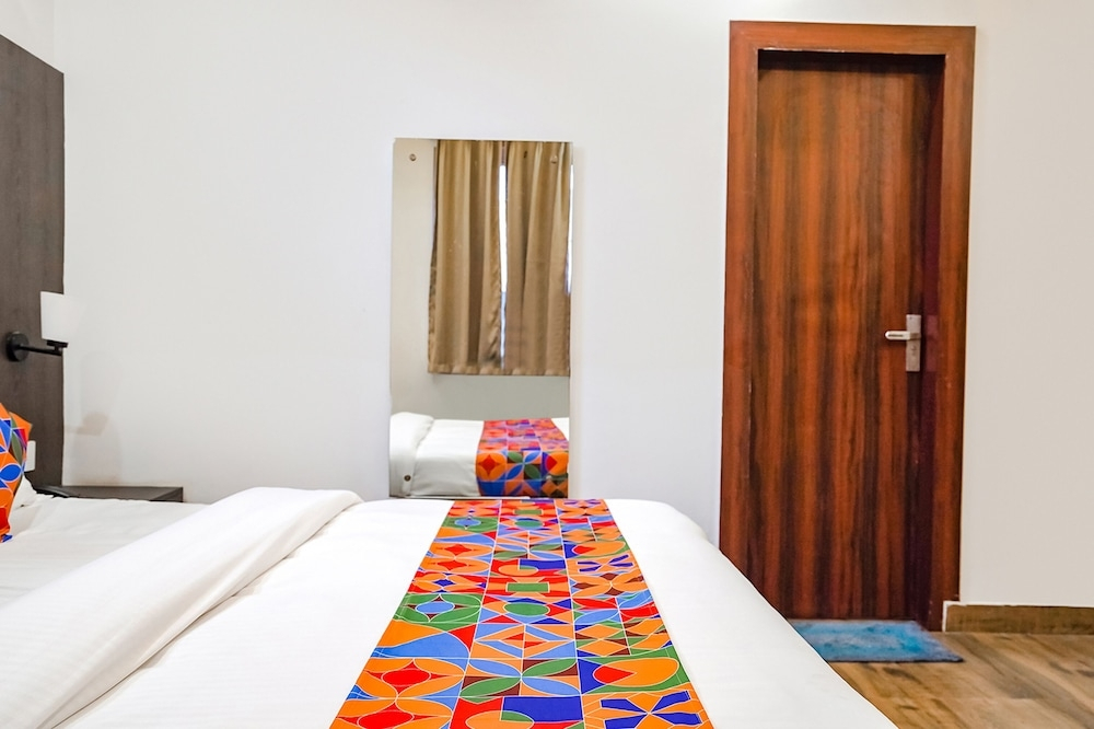 Большая Нойда: Fabhotel The Ansal