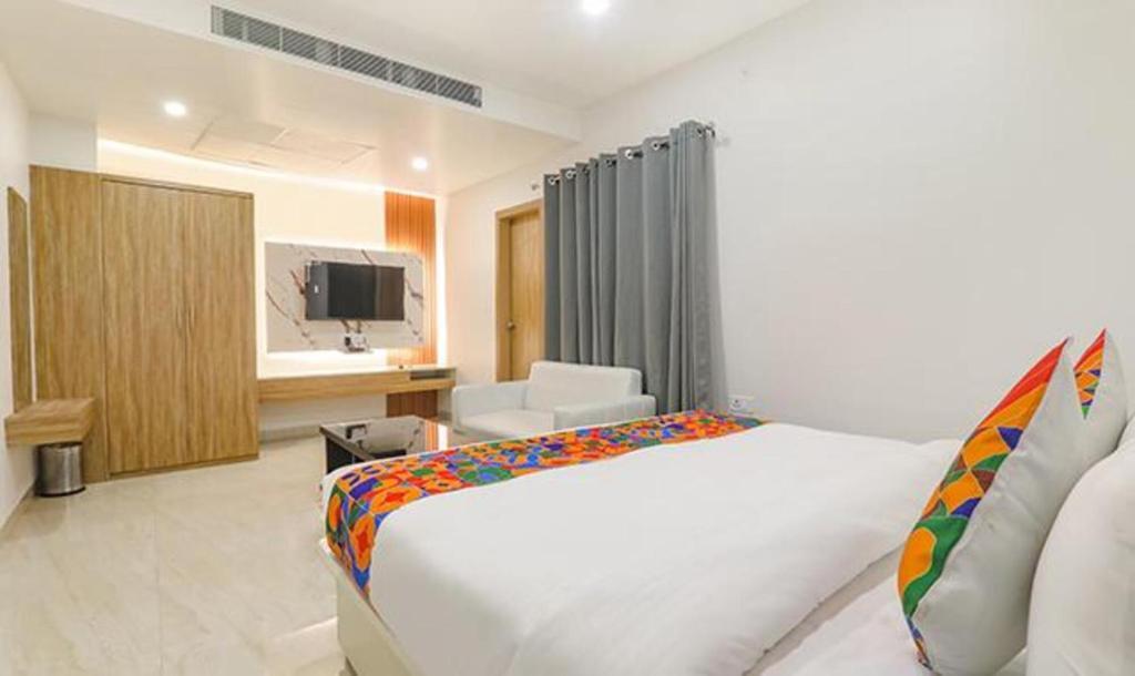 Гуруграм: Fabhotel Golf Inn Golf course Road Gurugram