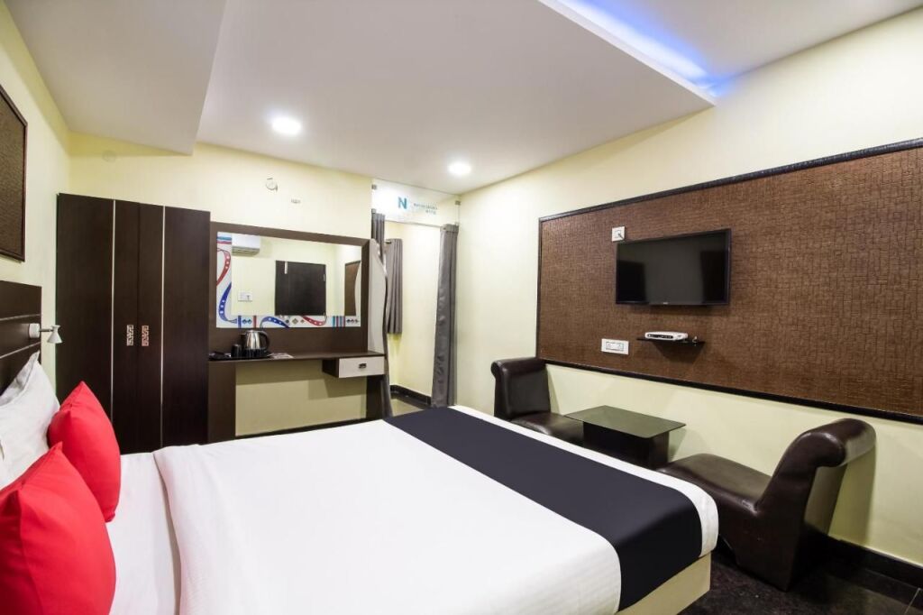 Гувахати: Fabhotel Red Rose