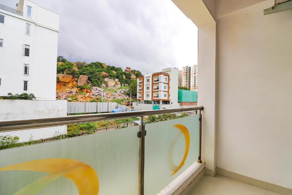 Хидерабад: Fabhotel Srisai Hill View