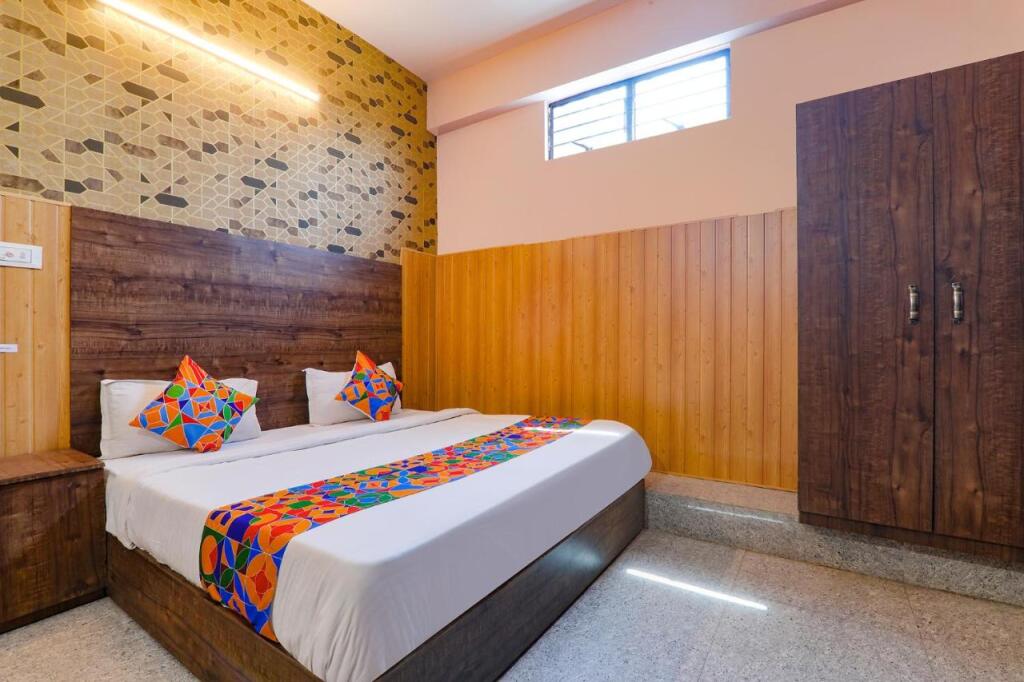 Канпур: Fabhotel Gsv Inn