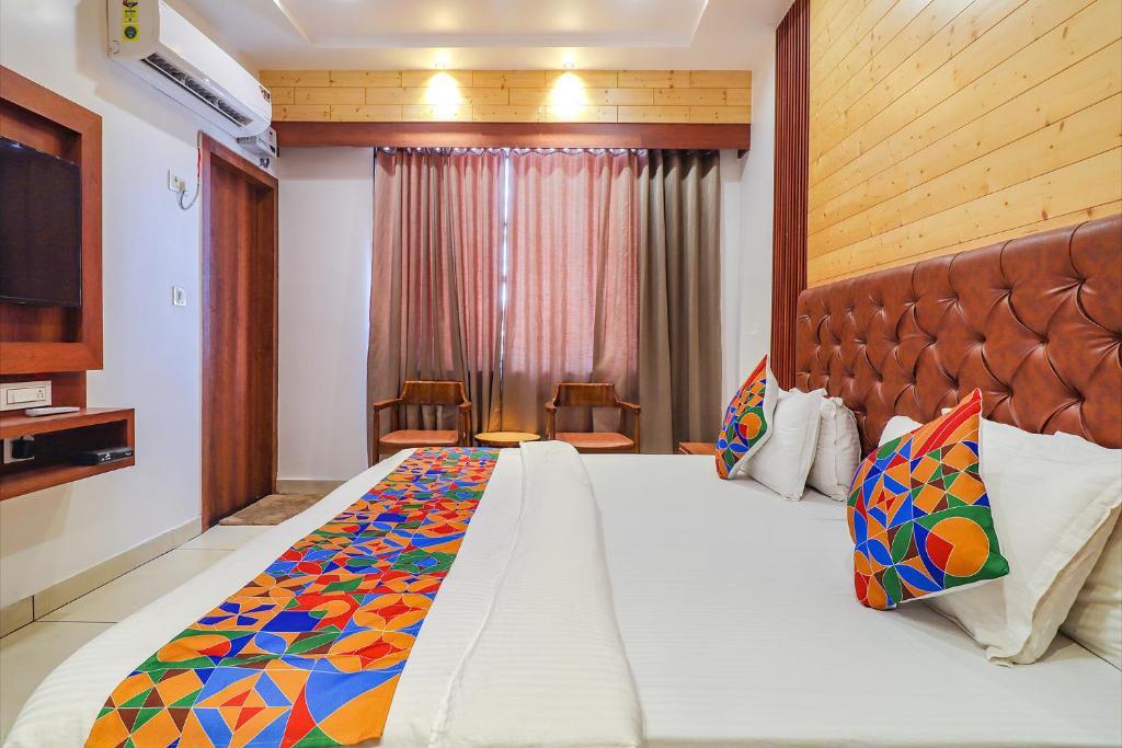 Хаголе: Fabhotel Grand Arya