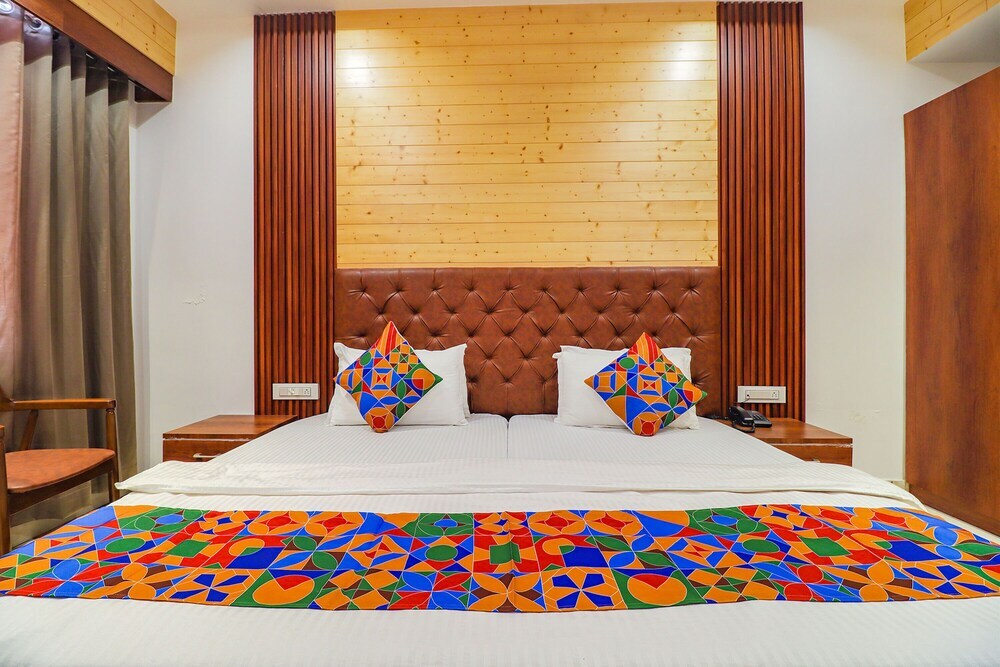Хаголе: Fabhotel Grand Arya