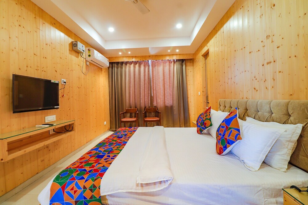Хаголе: Fabhotel Grand Arya