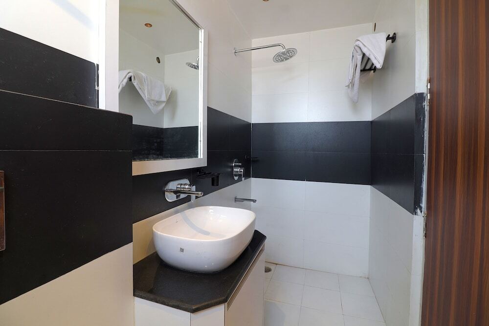 Хаголе: Fabhotel Grand Arya