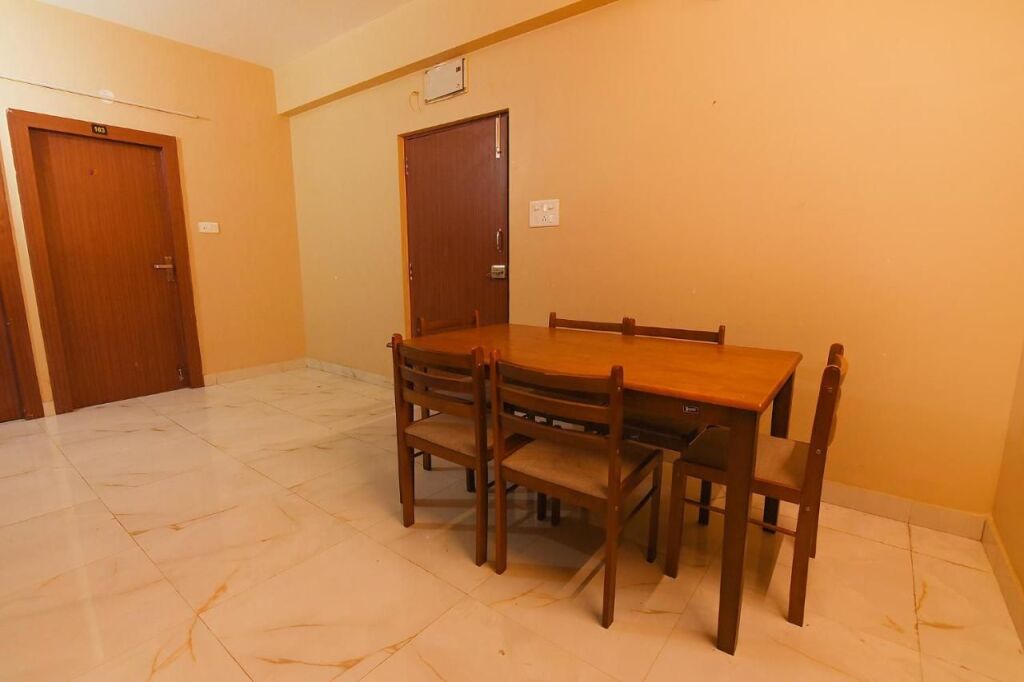 Колката: Fabhotel Amar Raj Inn