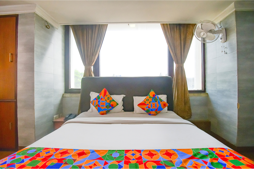 Колката: FabExpress Raj Palace