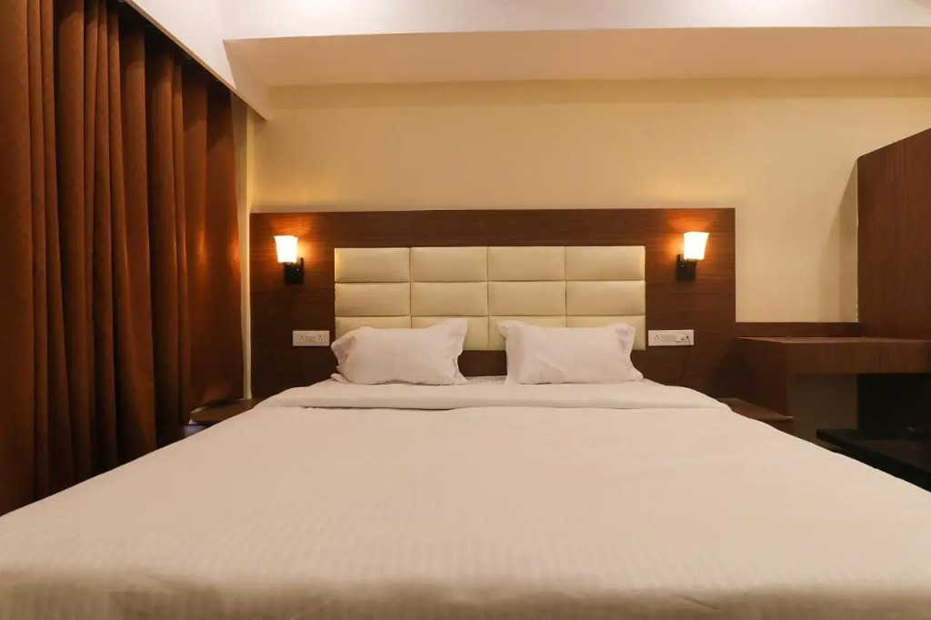 Лакхнау: FabHotel Blueark