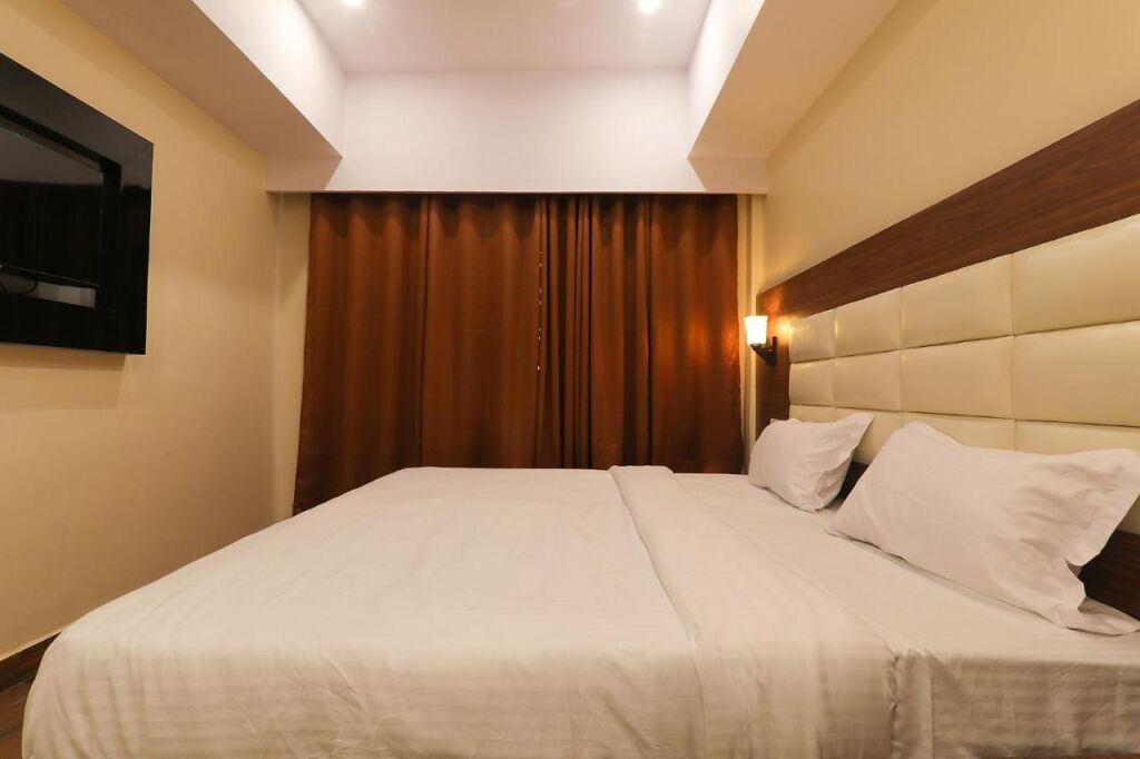 Лакхнау: FabHotel Blueark