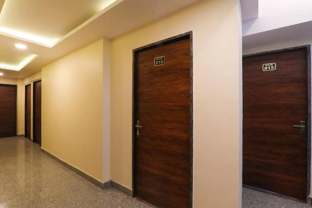 Лакхнау: FabHotel Blueark