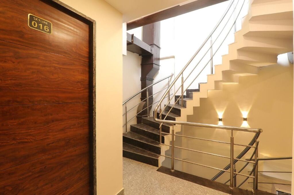 Лакхнау: FabHotel Blueark