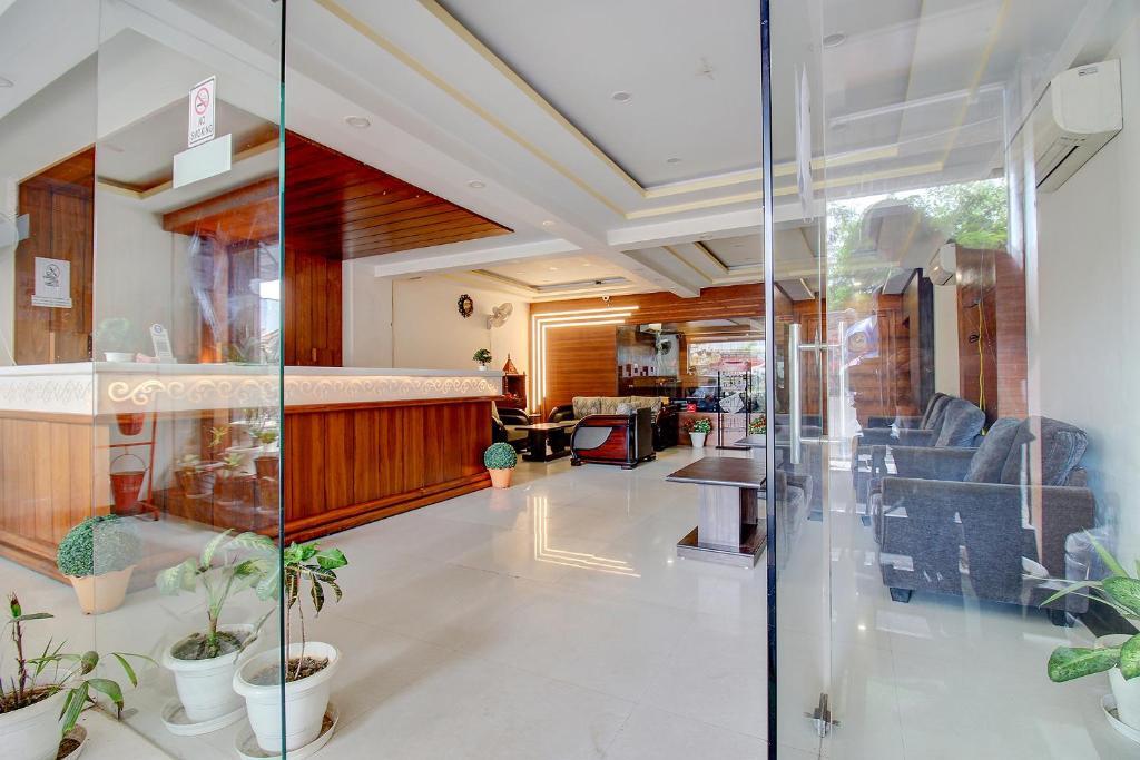 Лакхнау: Fabhotel Ps Grand