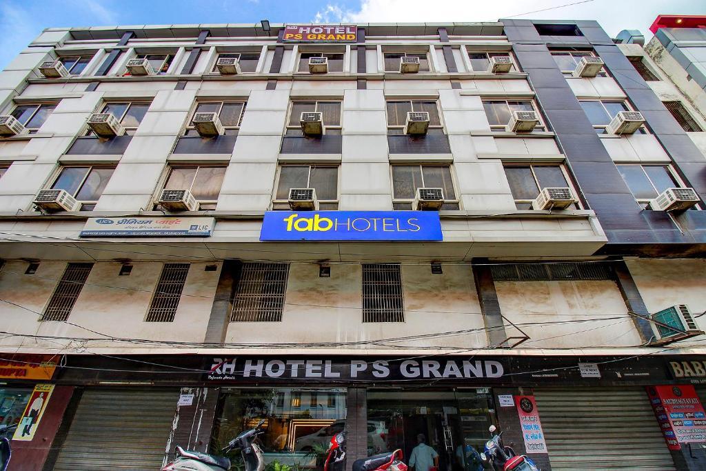 Лакхнау: Fabhotel Ps Grand