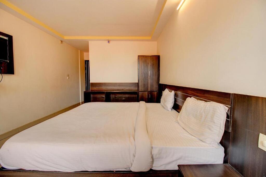 Лакхнау: Fabhotel Ps Grand