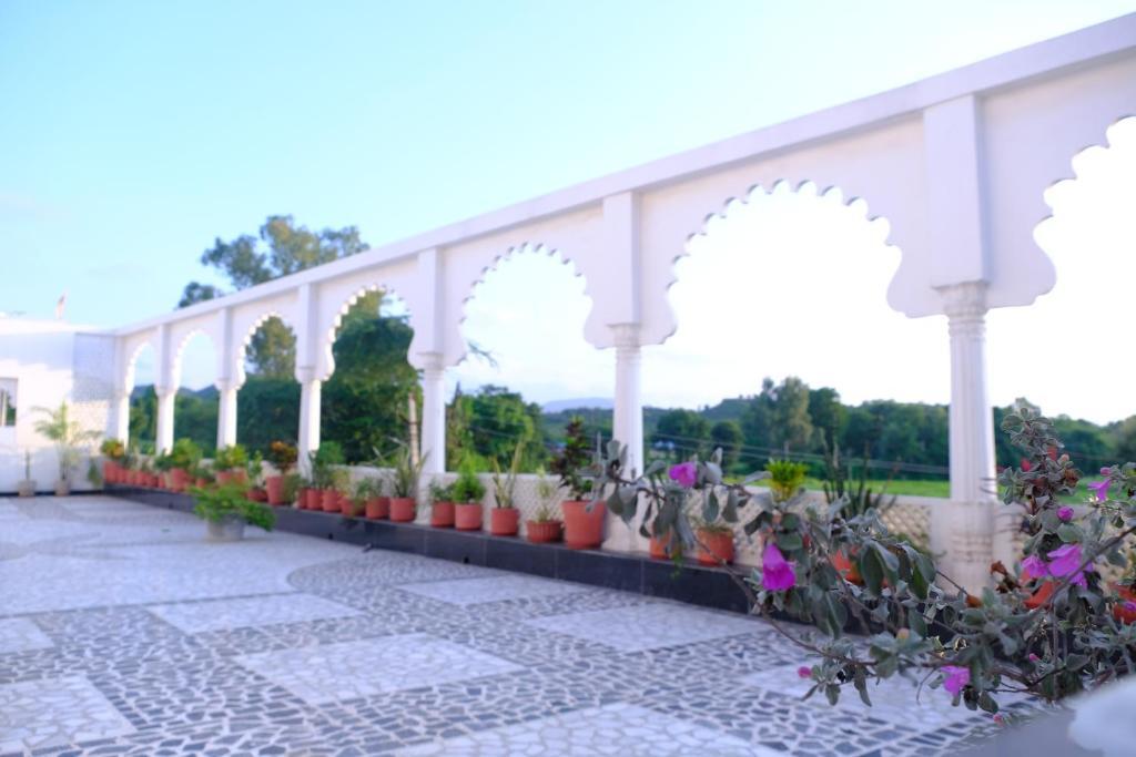 Удаипур: Emperor Palace Udaipur