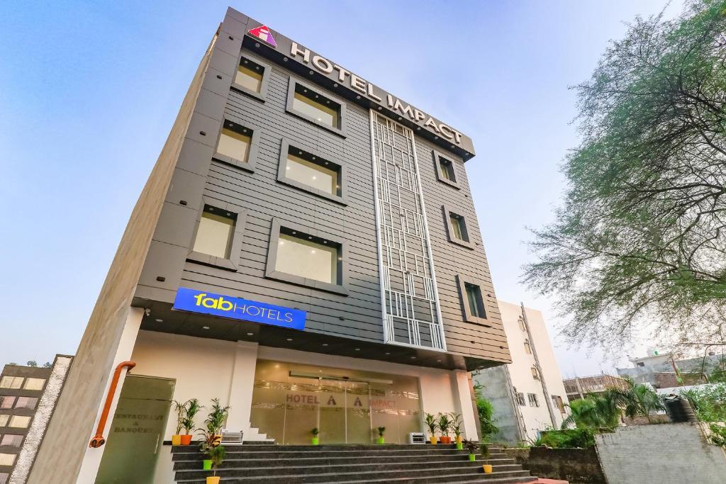 Лакхнау: FabHotel Impact