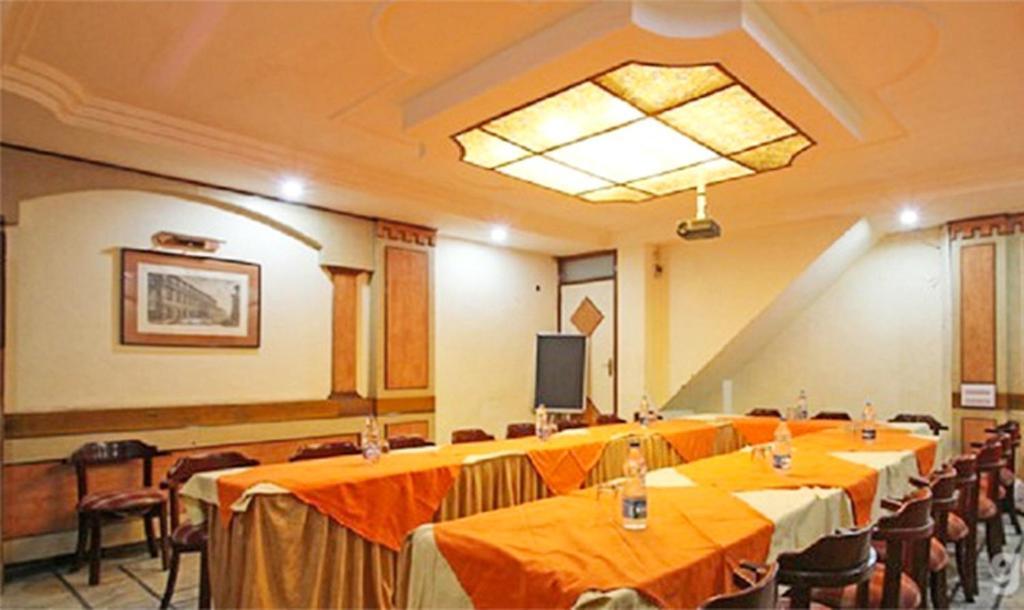 Лудхиана: Hotel Nanda
