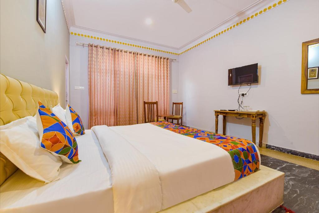 Удаипур: Fabhotel The Castle Homestay I