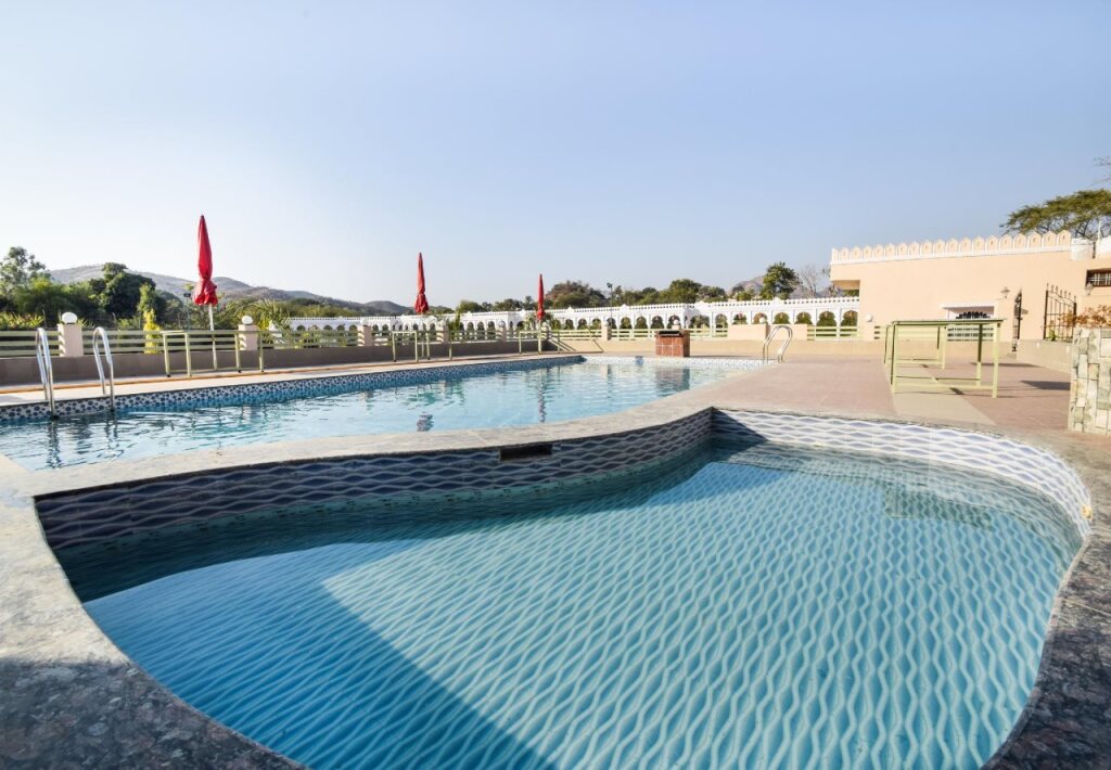 Удаипур: Riviera Madaar Resort