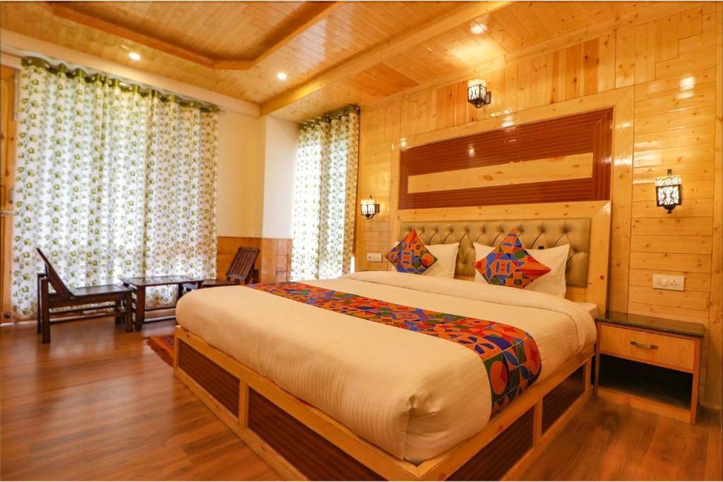 Манали: Fabhotel Snow Castle Cottage