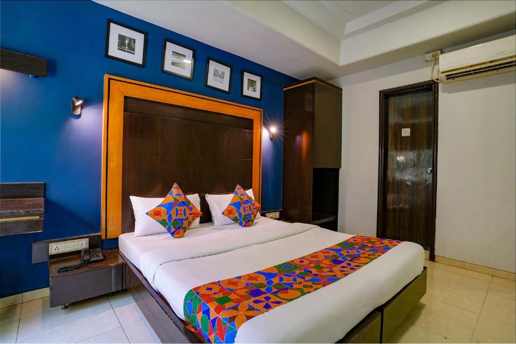 Мумбаи: FabHotel Manas Residency