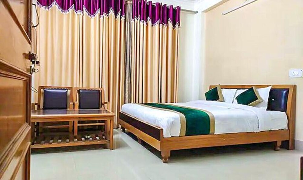 Массури: Fabhotel Sn Residency