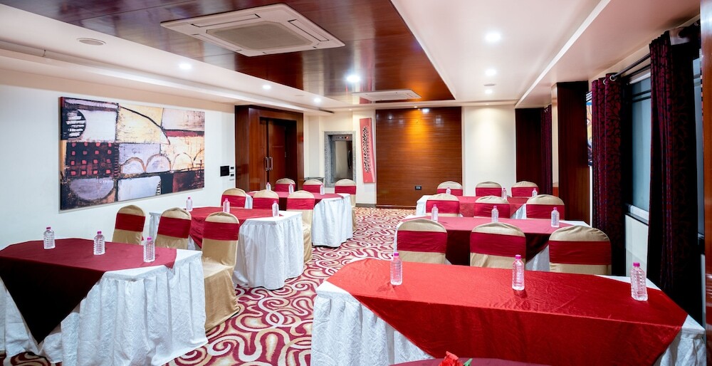 Джайпур: Spree Hotel Jaipur