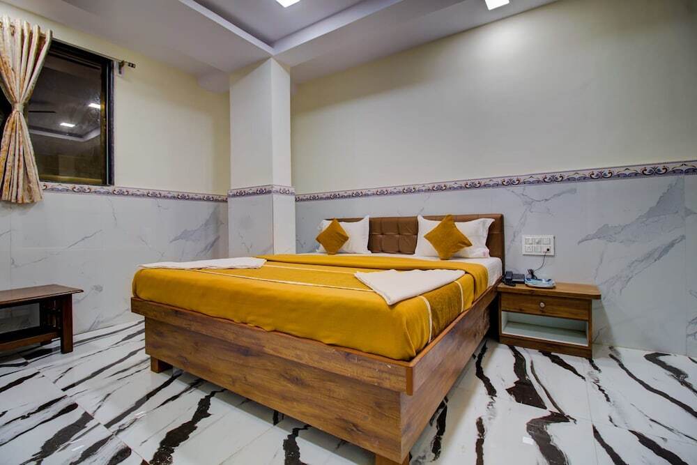 Нави-Мумбай: Hotel Sai Bansi Residency, MIDC Industrial Area, Turbhe, Navi Mumbai
