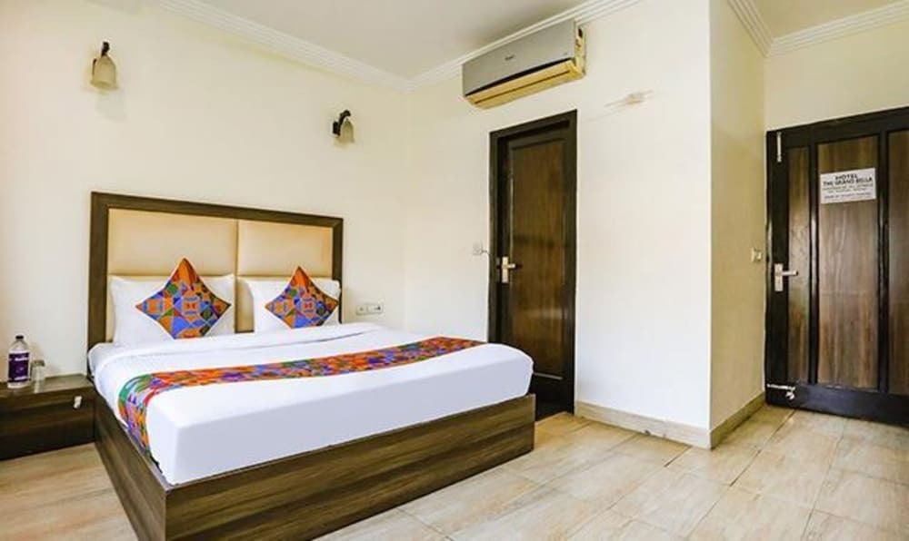 Нью-Дели: Fabhotel The Grand Bella