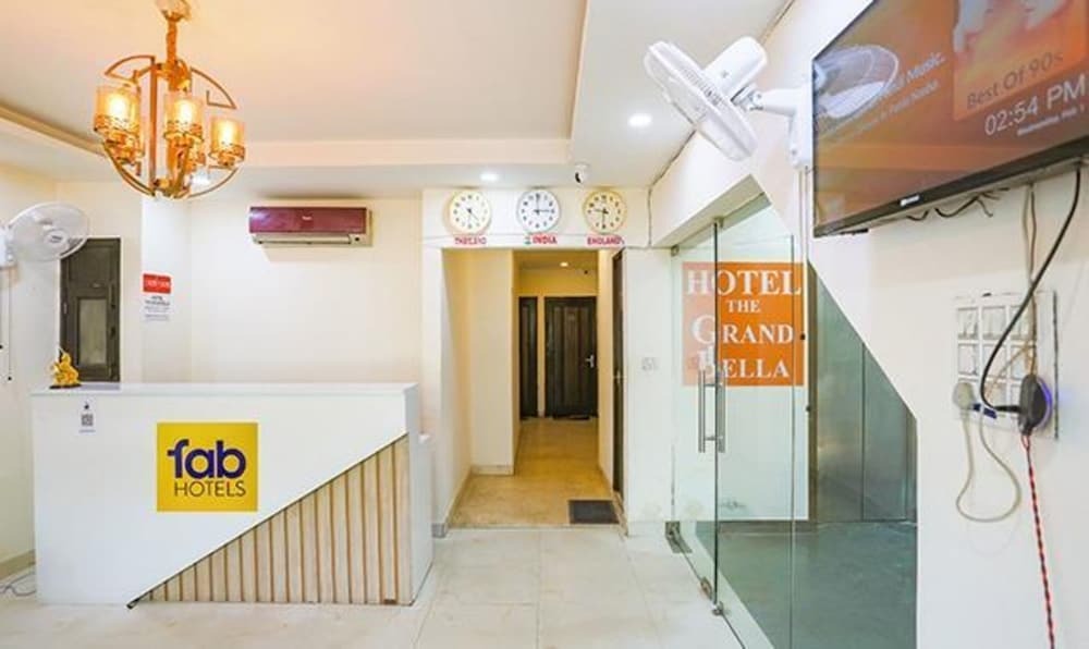 Нью-Дели: Fabhotel The Grand Bella