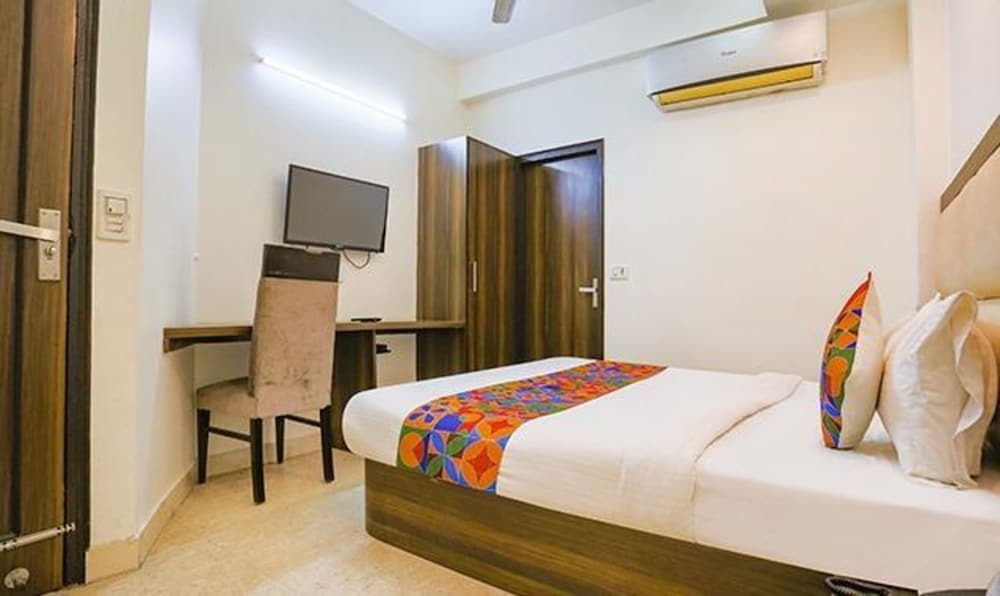 Нью-Дели: Fabhotel The Grand Bella
